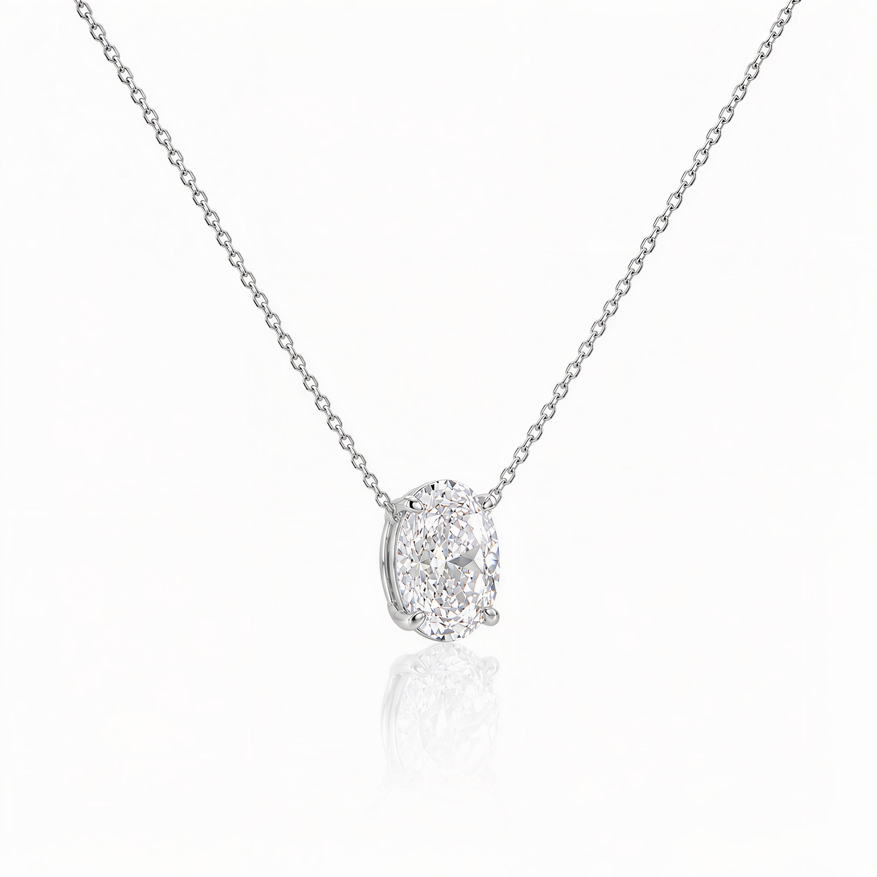 Oval Necklace Anika in Silver